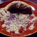 蕎麦・宿 菊井 - そば団子　練った蕎麦粉とあんこ、きな粉の見事なバランス（2024年5月）