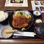 かつ亭喜多八 - 特製ロースカツ定食