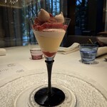 メイ - 9皿目苺のパフェ