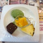 マハトマ - デザートプレート。