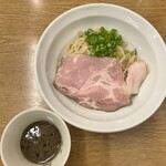 金麺と金蕎麦 - 伊吹いりこのつけ蕎麦