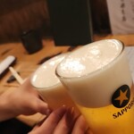 串焼がんちゃん - ビール。松岡さんも飲まれていましたし、私たちも