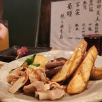 串焼がんちゃん - 元祖肉じゃが。肉じゃが!?オススメでいただいた一品。ビックリしたのは見た目だけじゃなくお味にも