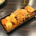 虎きよ - キムチ盛り合わせ