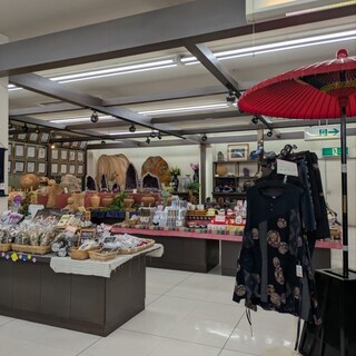 観光会館 安富屋 売店_2