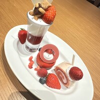 MAIN DINING sereno(THE MARK GRAND HOTEL) - 