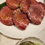 焼肉どうらく×上星商店 - 上タン塩