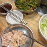 大船ホルモンセンター - 名物ペラペラ焼¥539