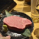 堂島焼肉料理店 - 黒毛和牛 特選へレステーキ