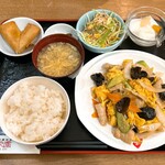 美歓園 中華鉄鍋燉 - 