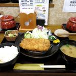 Tonkatsufuji - ロースかつ定食（1,112円）