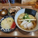 ラーメンハウス アヒル軒 - 