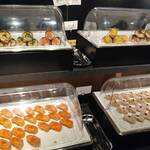 海鮮ブッフェダイニング 銀座八芳 - 