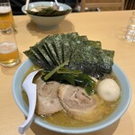 浅間豚骨ラーメン希らく屋 - 特製豚骨醤油ラーメン