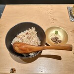 鉄板焼 にし田 - ガーリックライス