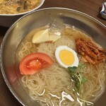 みどりや焼肉店 - 