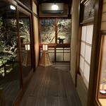 京味 もと井 - 廊下