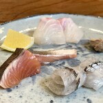小判寿司 - 桜鱒・細魚 昆布〆・真鯛 肝