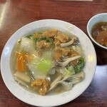 来々軒 - 鶏肉入中華飯