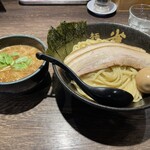 中華そば 雀 - しっかり大ボリューム