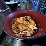 つけそば　周庵 - 鶏肉がたっぷり