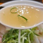 ラーメン 坊也哲 - スープ