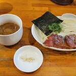 極汁美麺 umami - 着丼