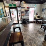 豚ソバ妖怪 飛燕 - 店内