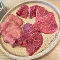 炭火焼肉 肉の匠 ひうち - 