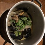 QUAYS pacific grill - 