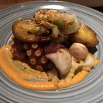 QUAYS pacific grill - 