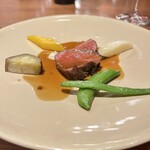 ガストロノミアヘリテージヨコハマ - 牛ヒレ肉のロースト、温野菜（まこもだけ、インゲン、スナップエンドウ、人参、サツマイモ）