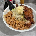 旨辛ラーメン 表裏 - 