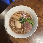 琉 肉、酒、ときどき魚。 - 【兎ラーメン（醤油）】