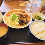 山田うどん - 料理写真: