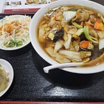 華龍飯店 - 
