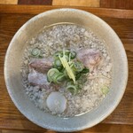 沖縄麺処 天願 - 塩軟骨ソーキそば＋背脂TP