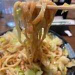 かも料理　まりも本店 - 軽く焼き目の入った太麺が美味い♫