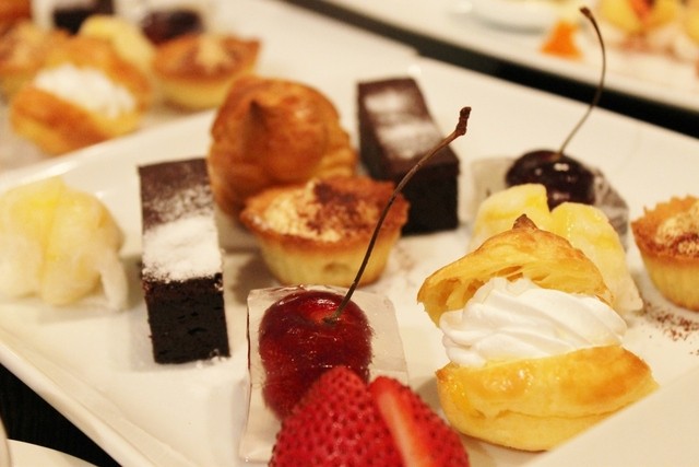 White candle Kiyamachi Oike Ten photo 3