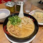 ラーメン魁力屋  - 徳島ラーメン　特製肉玉醤油そば　968円　+　焼きめし定食　297円　+　焼きめし並変更　132円