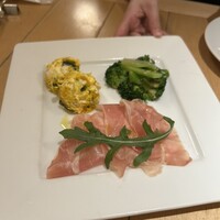 Osteria UVA RARA 横浜 - 