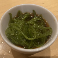 SUSHI TOKYO TEN、 新宿店 - めかぶ