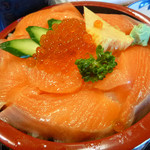 Kameya - 海鮮親子丼（鮭・いくら）