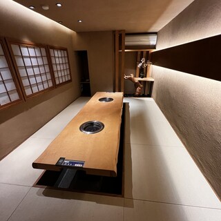 完全個室のお部屋です。ゆったり10名様のご利用可能となっております。