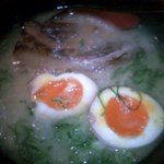 げん家ラーメン - 玉子投入