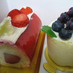イチゴのプティビッシュ、ブルーベリーレアチーズケーキ