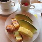 ポム・ダダン - 