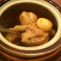 紅花別館 - ココットカレーには大きめの鶏肉がゴロゴロ