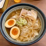 ワンタンメンの満月 京都拉麺小路店 - 