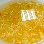 中国家庭料理 神洲之華 - 蛍光灯が反射してるスープ